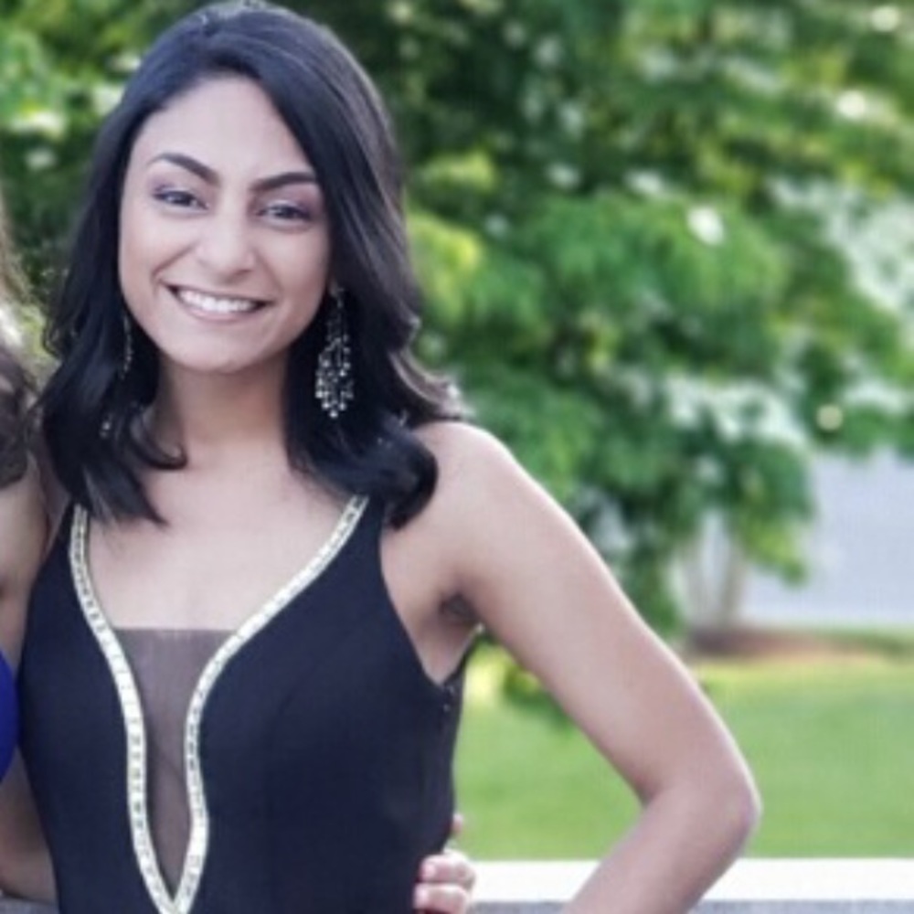 Meet your Posher, Clara